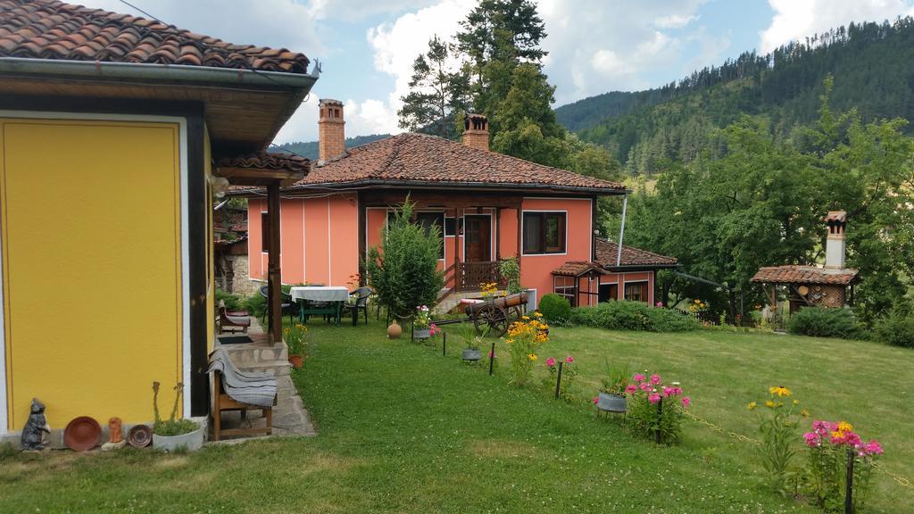 Mechta Guest House Koprivshtitsa Esterno foto