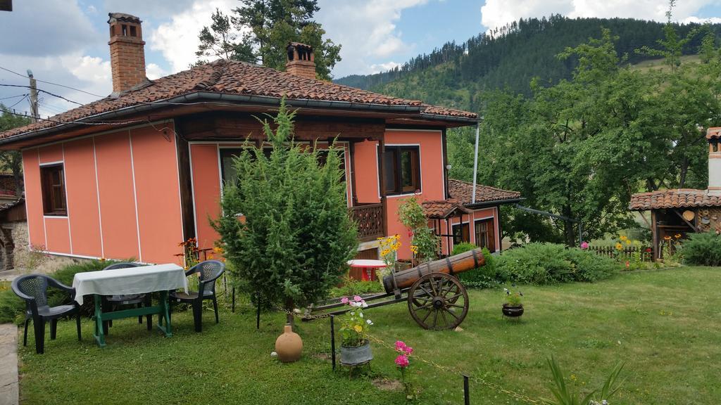 Mechta Guest House Koprivshtitsa Esterno foto